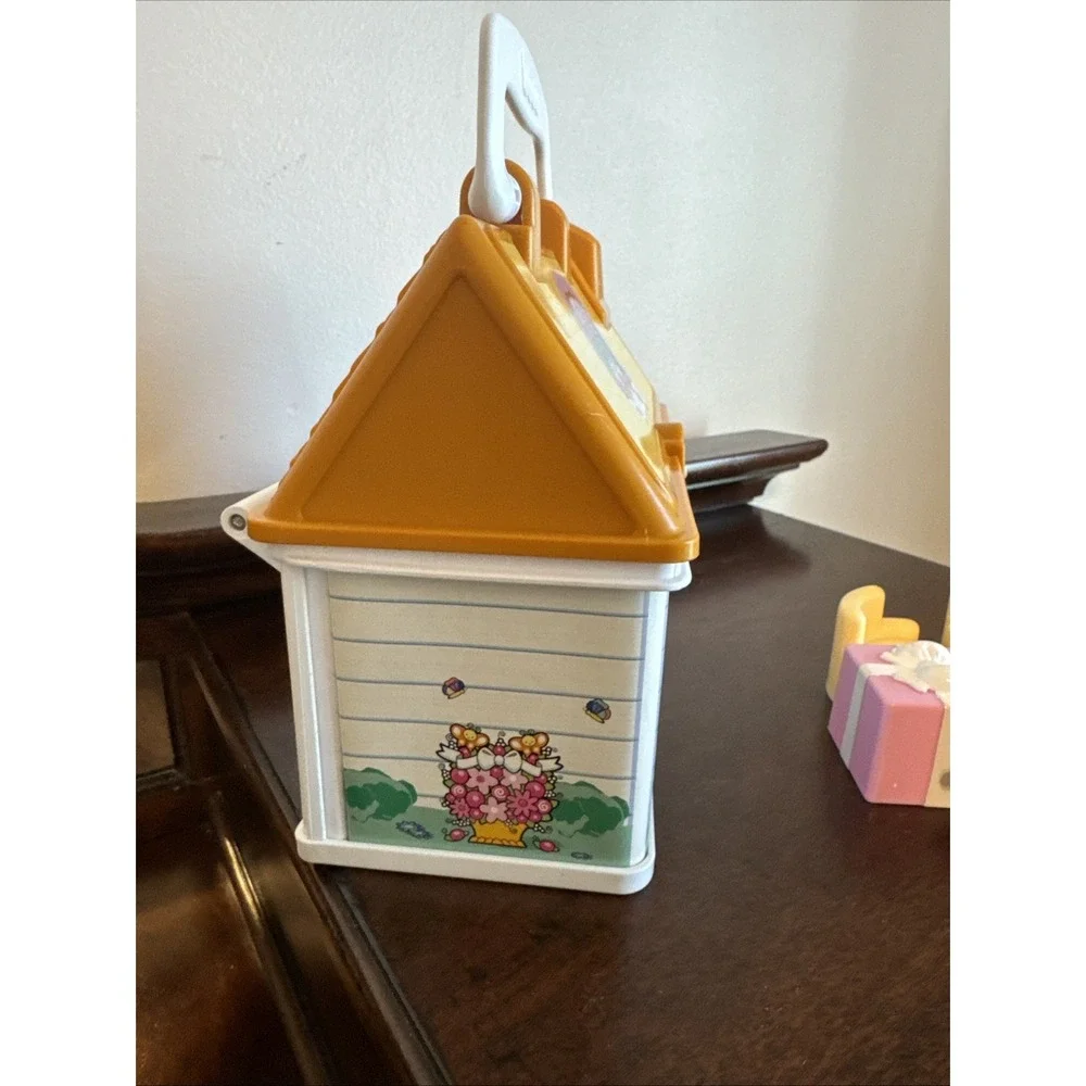 7 Pc. 2008 Fisher Price Little People Wedding Chapel On The Go Cottage Bridegroo